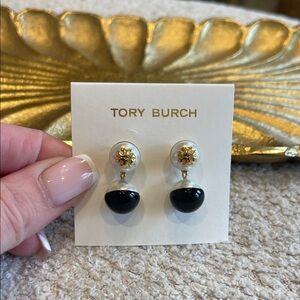 NWOT Tory Burch Pearl and Black Drop Earrings